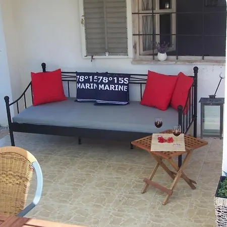 Mit Pool Šišan